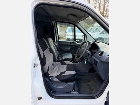 Ford Transit Connect 1.8 TDCi T200 L1 H1 4dr DPF 28