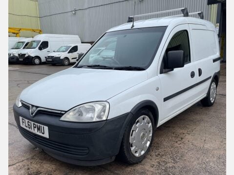 Vauxhall Combo 1.7 2000 CDTi 16v Crew Van 3dr Diesel Manual FWD L1 H1 (143 g/km, 99 bhp) 22