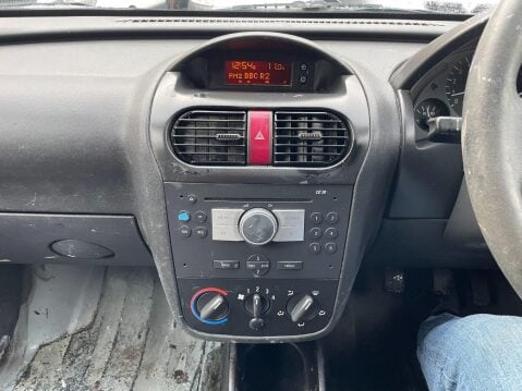 Vauxhall Combo 1.7 2000 CDTi 16v Crew Van 3dr Diesel Manual FWD L1 H1 (143 g/km, 99 bhp) 28