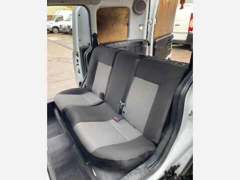 Vauxhall Combo 1.7 2000 CDTi 16v Crew Van 3dr Diesel Manual FWD L1 H1 (143 g/km, 99 bhp) 19