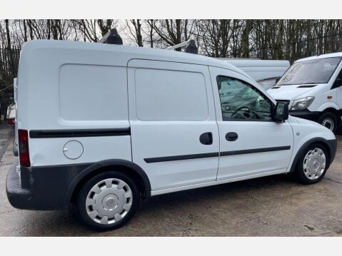 Vauxhall Combo 1.7 2000 CDTi 16v Crew Van 3dr Diesel Manual FWD L1 H1 (143 g/km, 99 bhp) 10