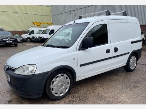 Vauxhall Combo 1.7 2000 CDTi 16v Crew Van 3dr Diesel Manual FWD L1 H1 (143 g/km, 99 bhp) 21