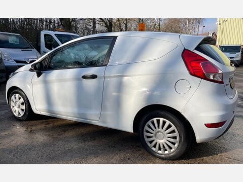 Ford Fiesta 1.6 TDCi ECOnetic II Panel Van 3dr 14