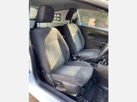 Ford Fiesta 1.6 TDCi ECOnetic II Panel Van 3dr 23