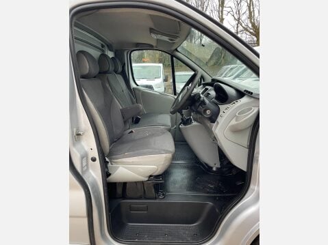 Vauxhall Vivaro 2.0 2900 CDTi Sportive FWD L3 4dr 23