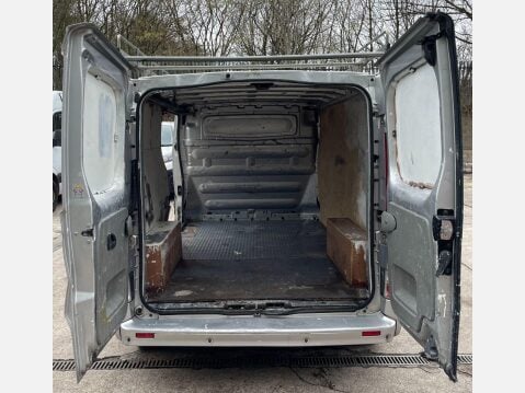Vauxhall Vivaro 2.0 2900 CDTi Sportive FWD L3 4dr 11