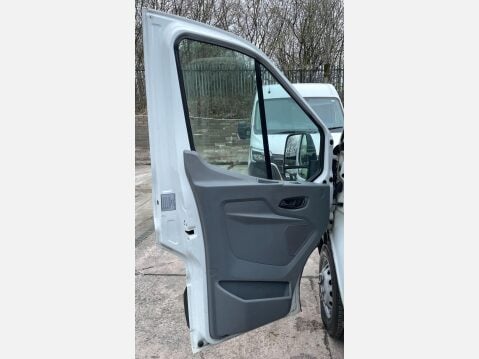 Ford Transit 2.2 TDCi 350 RWD L2 H1 Euro 5 2dr (DRW) 34