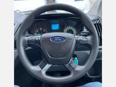 Ford Transit 2.2 TDCi 350 RWD L2 H1 Euro 5 2dr (DRW) 28