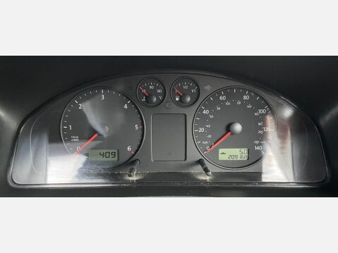 Volkswagen Transporter Sportline 2.5 TDI PD Sportline T30 L1 H1 4dr 27