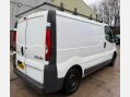 Renault Trafic 2.0 dCi SL27 L1 H1 4dr (Phase 3) 5