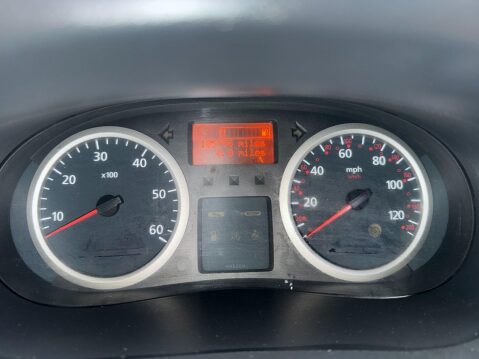 Renault Trafic 2.0 dCi SL27 L1 H1 4dr (Phase 3) 10