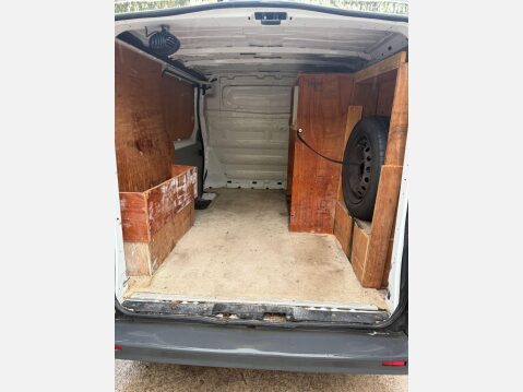 Renault Trafic 2.0 dCi SL27 L1 H1 4dr (Phase 3) 7