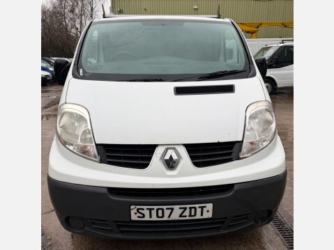 Renault Trafic 2.0 dCi SL27 L1 H1 4dr (Phase 3) 8