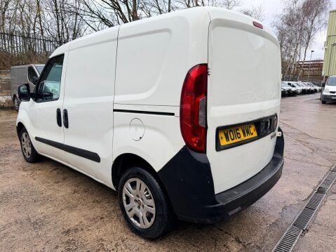 Fiat Doblo 1.3 JTD MultiJetII 16v Panel Van 4dr Diesel Manual L1 H1 (133 g/km, 90 bhp) 13