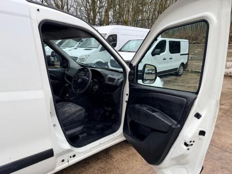 Fiat Doblo 1.3 JTD MultiJetII 16v Panel Van 4dr Diesel Manual L1 H1 (133 g/km, 90 bhp) 21