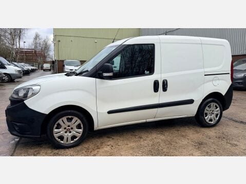 Fiat Doblo 1.3 JTD MultiJetII 16v Panel Van 4dr Diesel Manual L1 H1 (133 g/km, 90 bhp) 17