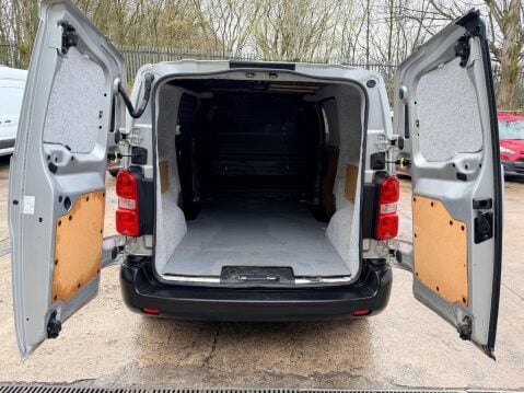 Peugeot Expert 1.6 BlueHDi 1000 Professional Standard Panel Van 6dr Diesel Manual MWB Euro 28