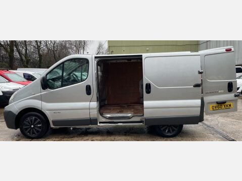 Renault Trafic 2.0 dCi SL27 Panel Van 3dr Diesel Manual L1 H1 (198 g/km, 115 bhp) 16