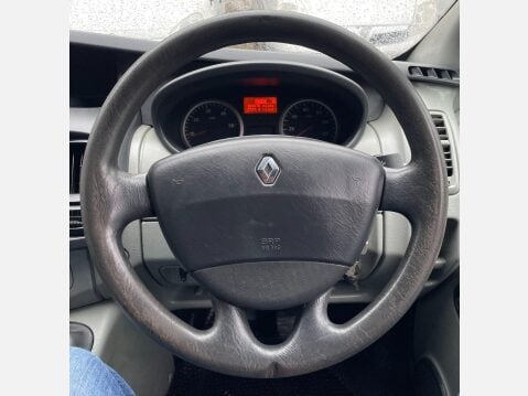 Renault Trafic 2.0 dCi SL27 Panel Van 3dr Diesel Manual L1 H1 (198 g/km, 115 bhp) 26