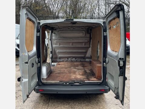 Renault Trafic 2.0 dCi SL27 Panel Van 3dr Diesel Manual L1 H1 (198 g/km, 115 bhp) 11