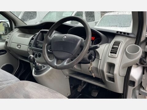 Renault Trafic 2.0 dCi SL27 Panel Van 3dr Diesel Manual L1 H1 (198 g/km, 115 bhp) 25