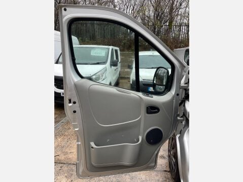 Renault Trafic 2.0 dCi SL27 Panel Van 3dr Diesel Manual L1 H1 (198 g/km, 115 bhp) 30