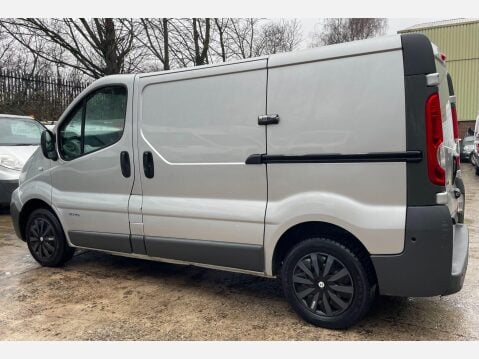 Renault Trafic 2.0 dCi SL27 Panel Van 3dr Diesel Manual L1 H1 (198 g/km, 115 bhp) 14