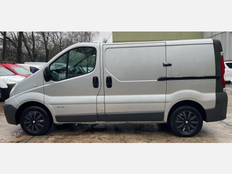 Renault Trafic 2.0 dCi SL27 Panel Van 3dr Diesel Manual L1 H1 (198 g/km, 115 bhp) 15