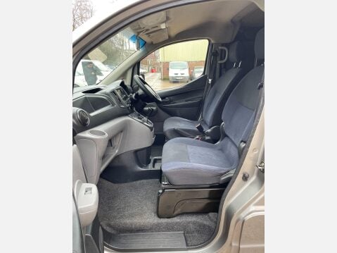 Nissan NV200 1.5 dCi Acenta SWB Euro 5 6dr 37