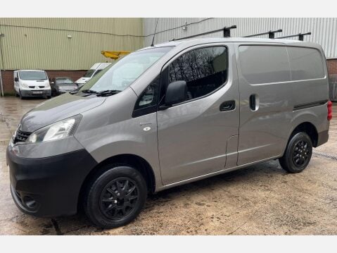 Nissan NV200 1.5 dCi Acenta SWB Euro 5 6dr 21