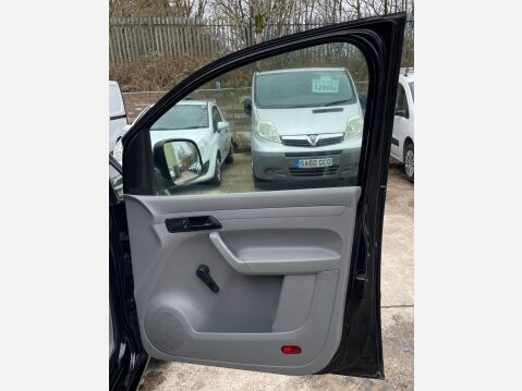 Volkswagen Caddy 2.0 SDI PD C20 Panel Van 4dr Diesel Manual L1 Standard Roof (68 bhp) 21