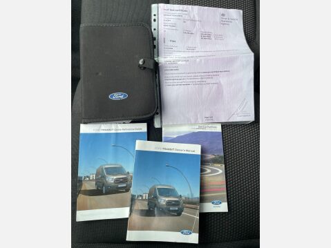 Ford Transit 2.2 TDCi 350 RWD L3 H1 Euro 5 2dr (DRW) 39