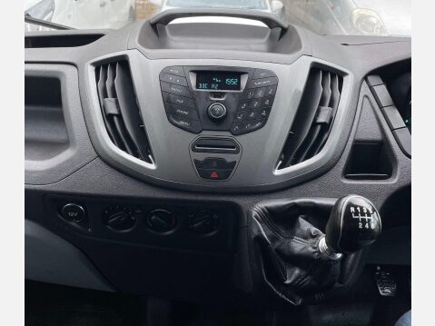 Ford Transit 2.2 TDCi 350 RWD L3 H1 Euro 5 2dr (DRW) 32