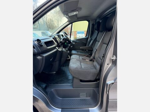 Vauxhall Vivaro 1.6 CDTi 2900 Sportive Panel Van 5dr Diesel Manual L2 H1 Euro 6 (120 ps) 39