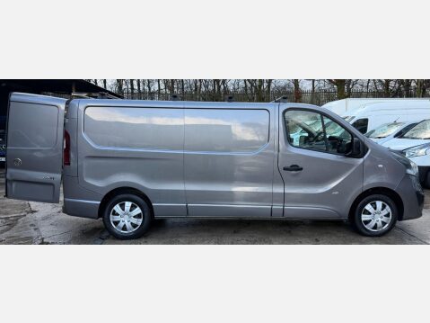 Vauxhall Vivaro 1.6 CDTi 2900 Sportive Panel Van 5dr Diesel Manual L2 H1 Euro 6 (120 ps) 25