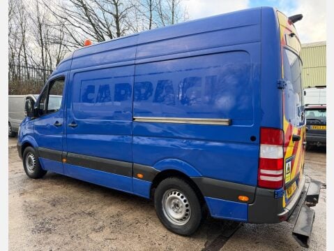 Mercedes-Benz Sprinter 2.1 211 CDi Panel Van 5dr Diesel Manual RWD L2 H3 (234 g/km, 112 bhp) 15