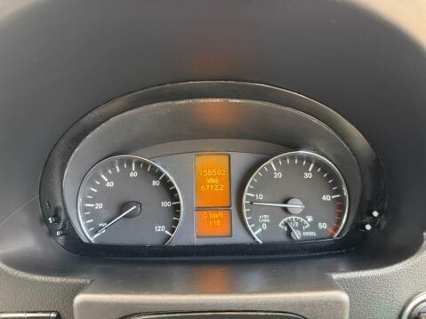 Mercedes-Benz Sprinter 2.1 211 CDi Panel Van 5dr Diesel Manual RWD L2 H3 (234 g/km, 112 bhp) 32