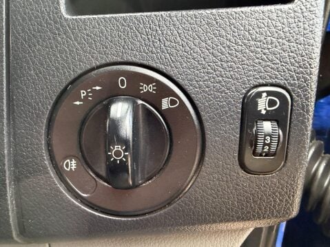 Mercedes-Benz Sprinter 2.1 211 CDi Panel Van 5dr Diesel Manual RWD L2 H3 (234 g/km, 112 bhp) 30