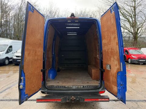 Mercedes-Benz Sprinter 2.1 211 CDi Panel Van 5dr Diesel Manual RWD L2 H3 (234 g/km, 112 bhp) 25