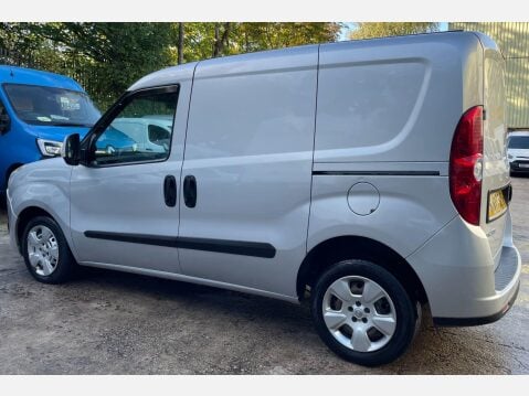 Vauxhall Combo 1.3 CDTi 2000 16v Sportive Panel Van 3dr Diesel Manual FWD L1 H1 (133 g/km, 14