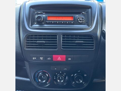 Vauxhall Combo 1.3 CDTi 2000 16v Sportive Panel Van 3dr Diesel Manual FWD L1 H1 (133 g/km, 31