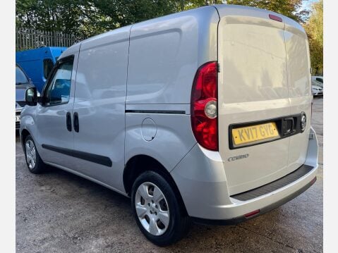 Vauxhall Combo 1.3 CDTi 2000 16v Sportive Panel Van 3dr Diesel Manual FWD L1 H1 (133 g/km, 13