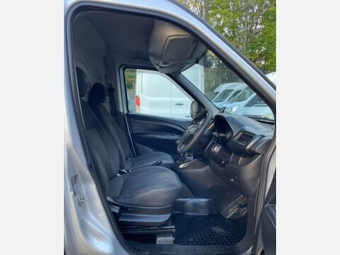 Vauxhall Combo 1.3 CDTi 2000 16v Sportive Panel Van 3dr Diesel Manual FWD L1 H1 (133 g/km, 25