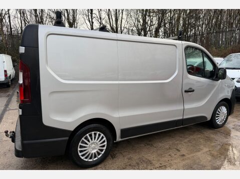Vauxhall Vivaro 1.6 CDTi 2700 Panel Van 5dr Diesel Manual L1 H1 Euro 5 (115 ps) 10