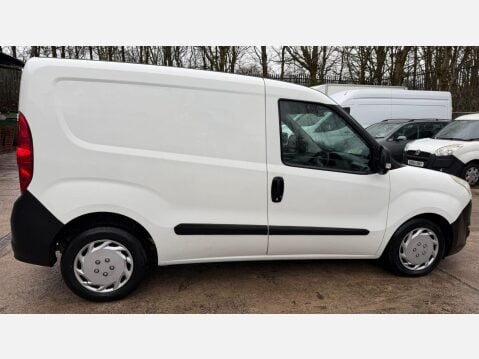 Vauxhall Combo 1.3 CDTi 2000 ecoFLEX 16v Panel Van 3dr Diesel Manual FWD L1 H1 (126 g/km, 10