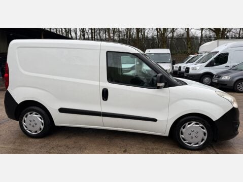 Vauxhall Combo 1.3 CDTi 2000 ecoFLEX 16v Panel Van 3dr Diesel Manual FWD L1 H1 (126 g/km, 7