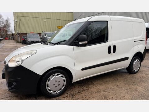 Vauxhall Combo 1.3 CDTi 2000 ecoFLEX 16v Panel Van 3dr Diesel Manual FWD L1 H1 (126 g/km, 24