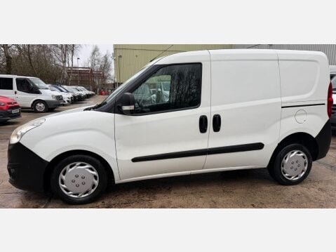 Vauxhall Combo 1.3 CDTi 2000 ecoFLEX 16v Panel Van 3dr Diesel Manual FWD L1 H1 (126 g/km, 23