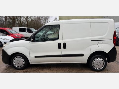 Vauxhall Combo 1.3 CDTi 2000 ecoFLEX 16v Panel Van 3dr Diesel Manual FWD L1 H1 (126 g/km, 20