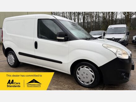 Vauxhall Combo 1.3 CDTi 2000 ecoFLEX 16v Panel Van 3dr Diesel Manual FWD L1 H1 (126 g/km,